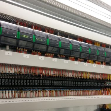 szafa rozdzielcza poznań graphen