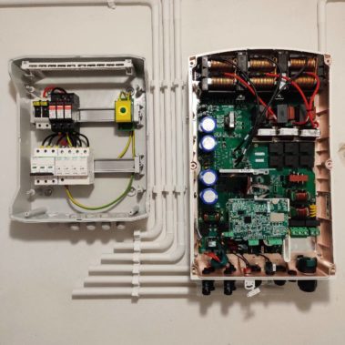 Falownik SolarEdge od środka