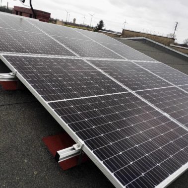 Montaż PV na dachu pokrytym papą