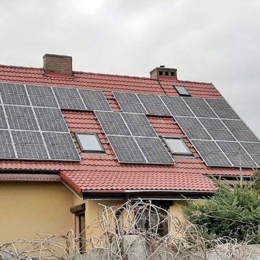 Instalacja fotowoltaiczna o mocy 9,8 kWp