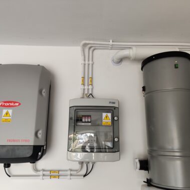 Falownik Fronius i rozdzielnica PV