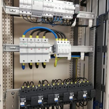 Prefabrykacja rozdzielnic elektrycznych Graphen