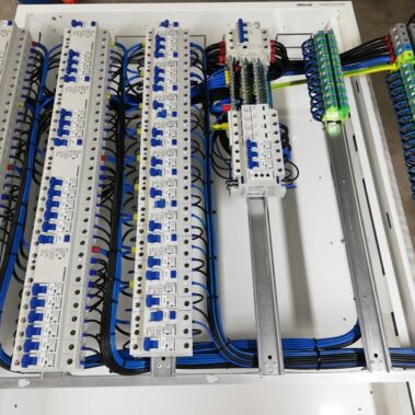 Prefabrykacja rozdzielnic Graphen